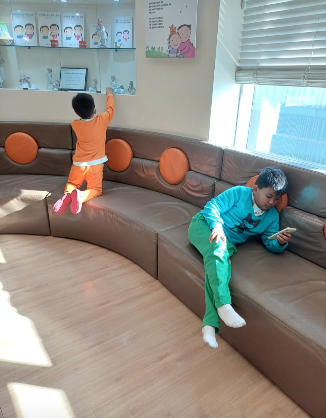 3695294320_K3SOfUqB_f6e5e17072635fffc12b187eb6a5397198d36268.jpg 이미지크게보기